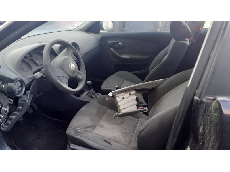 seat ibiza (6l1) del año 2006