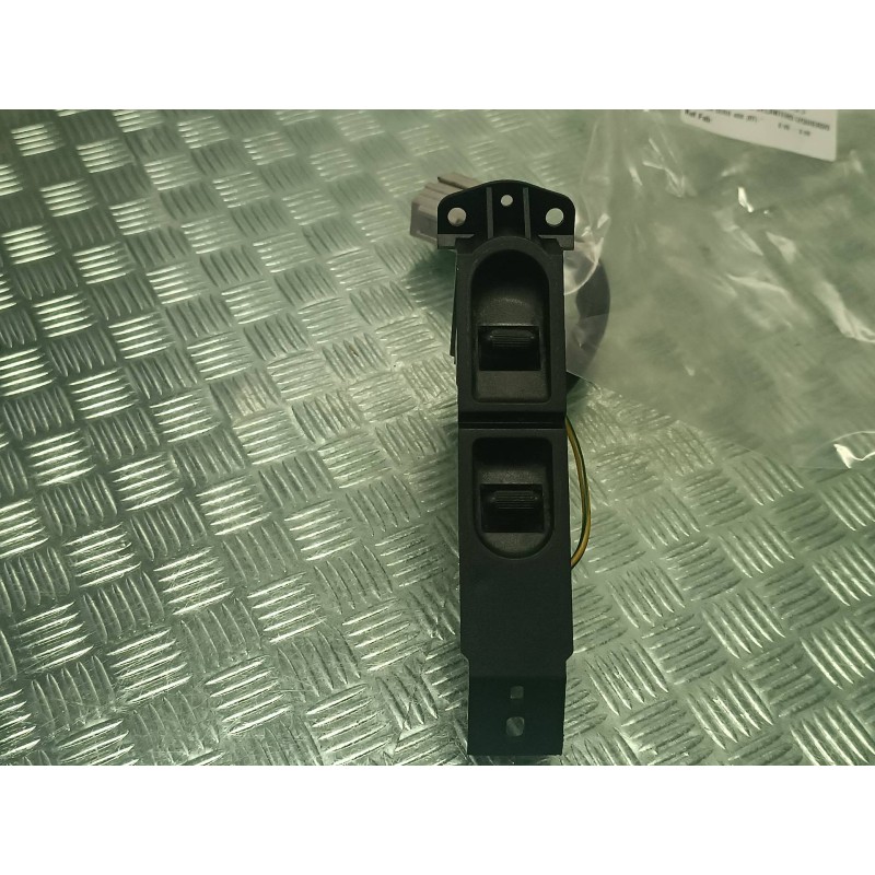 Recambio de mando elevalunas delantero izquierdo para mg rover serie 400 (rt) referencia OEM IAM   CONECTOR 8 PINES