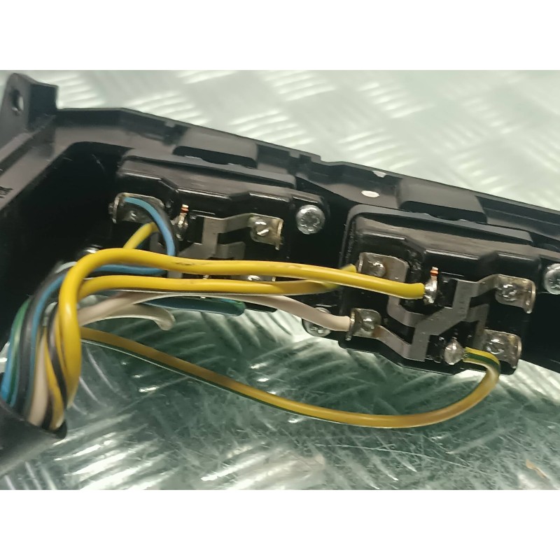 Recambio de mando elevalunas delantero izquierdo para mg rover serie 400 (rt) referencia OEM IAM   CONECTOR 8 PINES