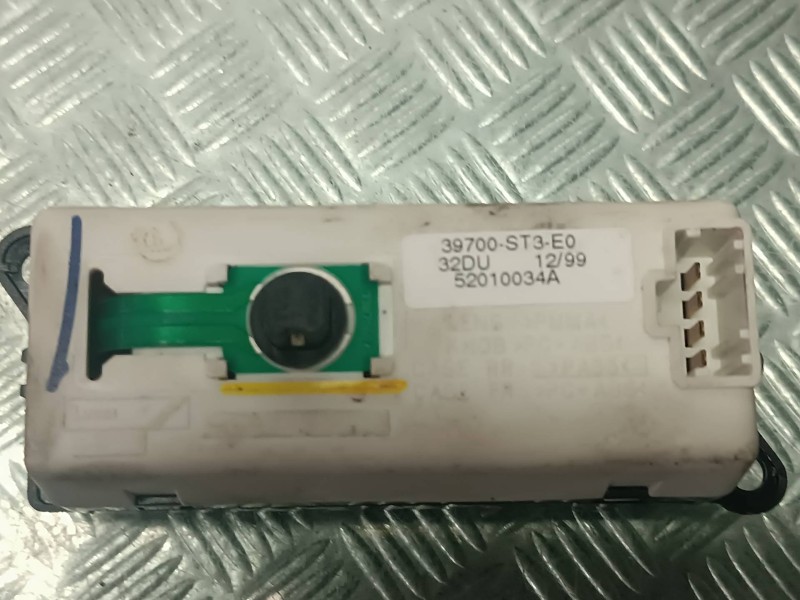 Recambio de pantalla multifuncion para mg rover serie 400 (rt) referencia OEM IAM 39700ST3E  RELOJ DIGITAL