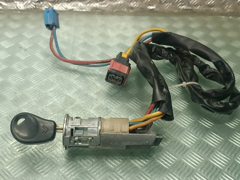 Recambio de conmutador de arranque para citroen xsara picasso referencia OEM IAM   