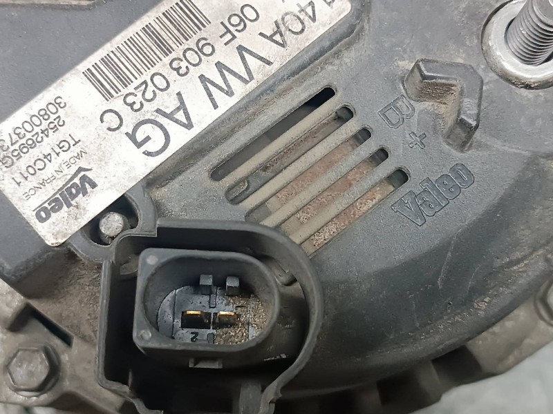 Recambio de alternador para seat leon (1p1) referencia OEM IAM 06F903023C  140A