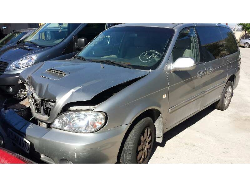 kia carnival ii del año 2004