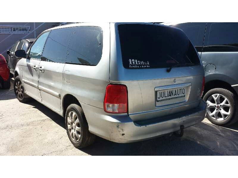 kia carnival ii del año 2004