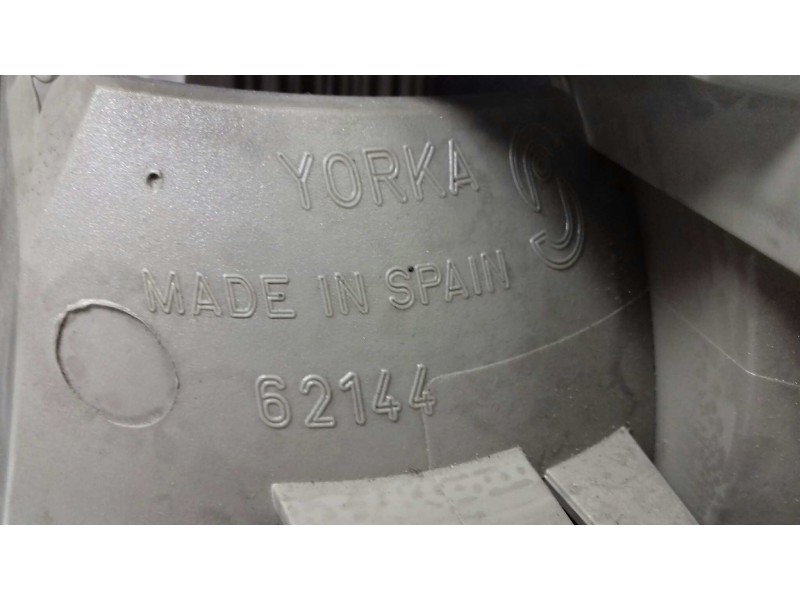 Recambio de piloto trasero izquierdo para opel vectra b berlina básico (1999) referencia OEM IAM 62144  YORKA