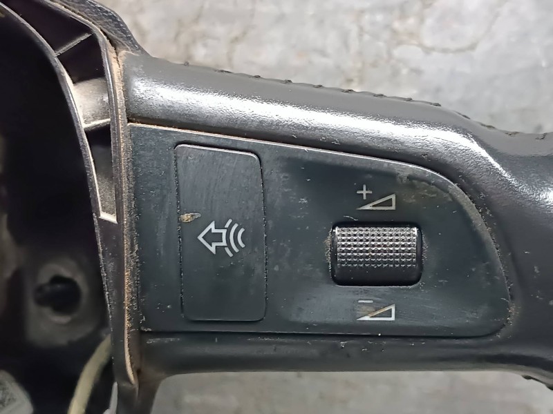 Recambio de volante para audi a6 allroad quattro (4fh) referencia OEM IAM 4F0419091AH TRW PIEL