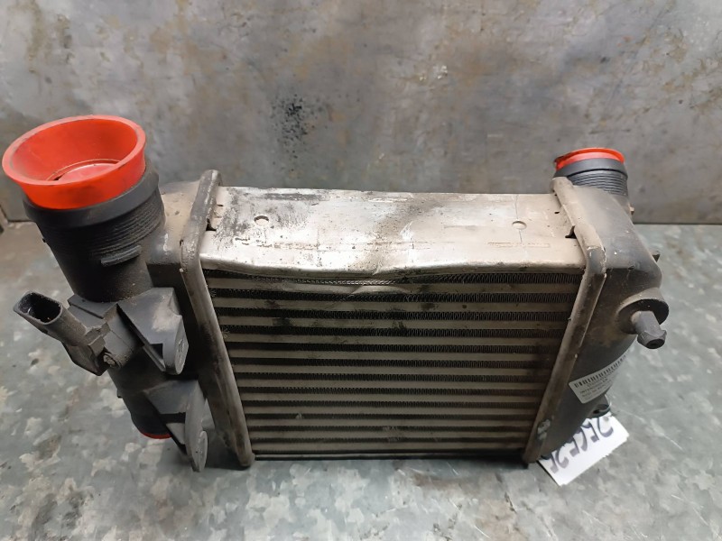 Recambio de intercooler para audi a6 berlina (4f2) referencia OEM IAM 4F0145805E 0281002399 038906051B