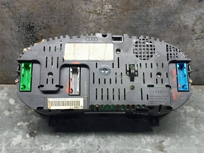 Recambio de cuadro instrumentos para audi a3 (8l) referencia OEM IAM 110080142 88311286 VDO