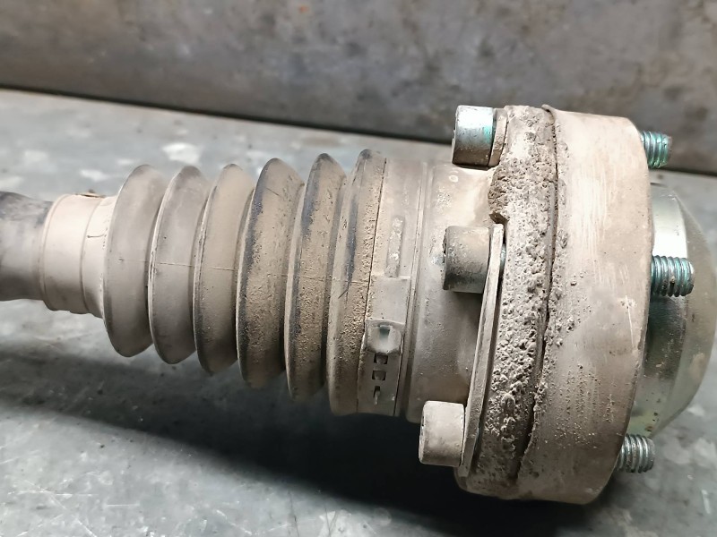 Recambio de transmision delantera derecha para audi a6 berlina (4f2) referencia OEM IAM 4F0501203B  