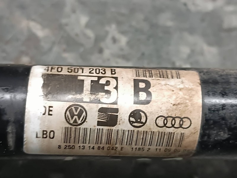 Recambio de transmision delantera derecha para audi a6 berlina (4f2) referencia OEM IAM 4F0501203B  