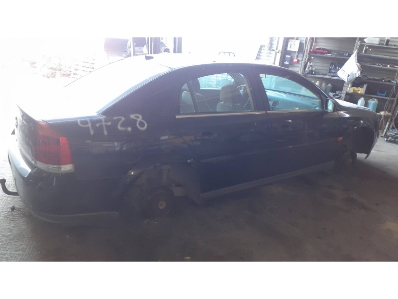 opel vectra c berlina del año 2003
