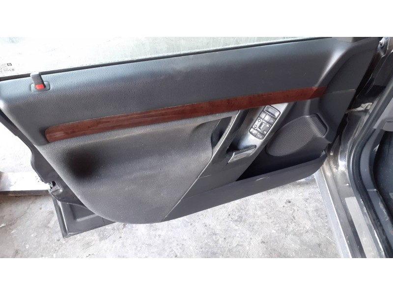 opel vectra c berlina del año 2003