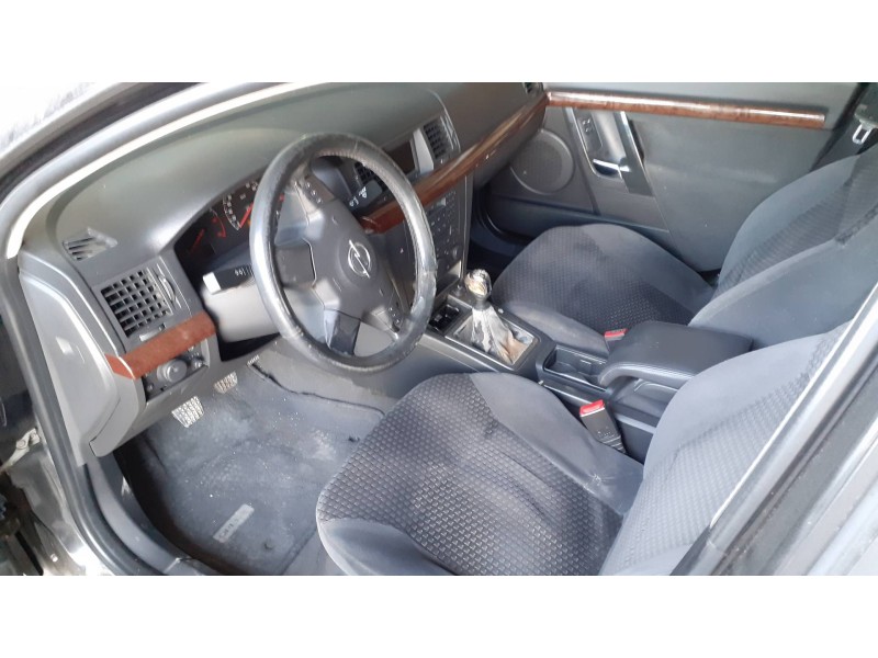 opel vectra c berlina del año 2003