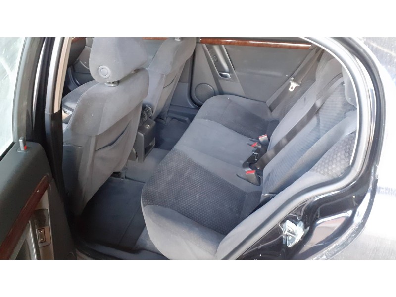 opel vectra c berlina del año 2003