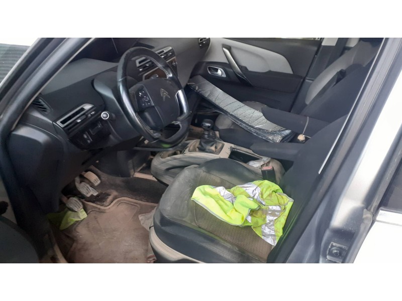 citroen c4 berlina del año 2019