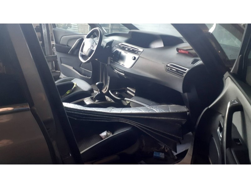 citroen c4 berlina del año 2019