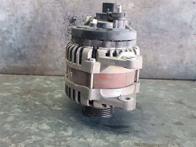 Recambio de alternador para hyundai i10 referencia OEM IAM 3730002570 0124220008 70A