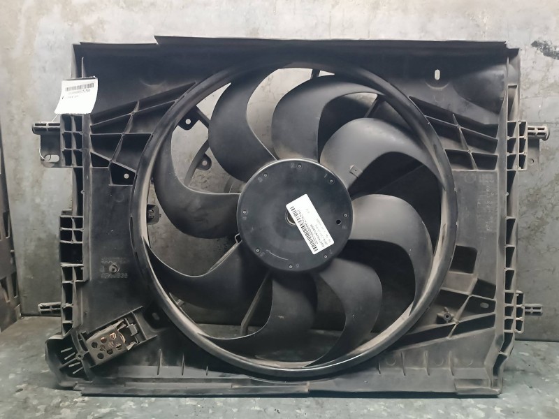 Recambio de electroventilador para dacia lodgy referencia OEM IAM 214818665R 8240636 