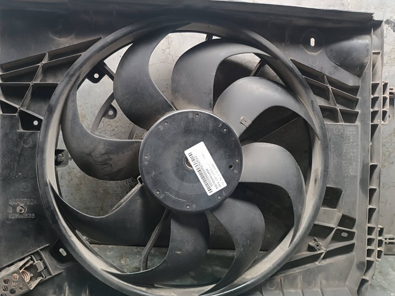 Recambio de electroventilador para dacia lodgy referencia OEM IAM 214818665R 8240636 