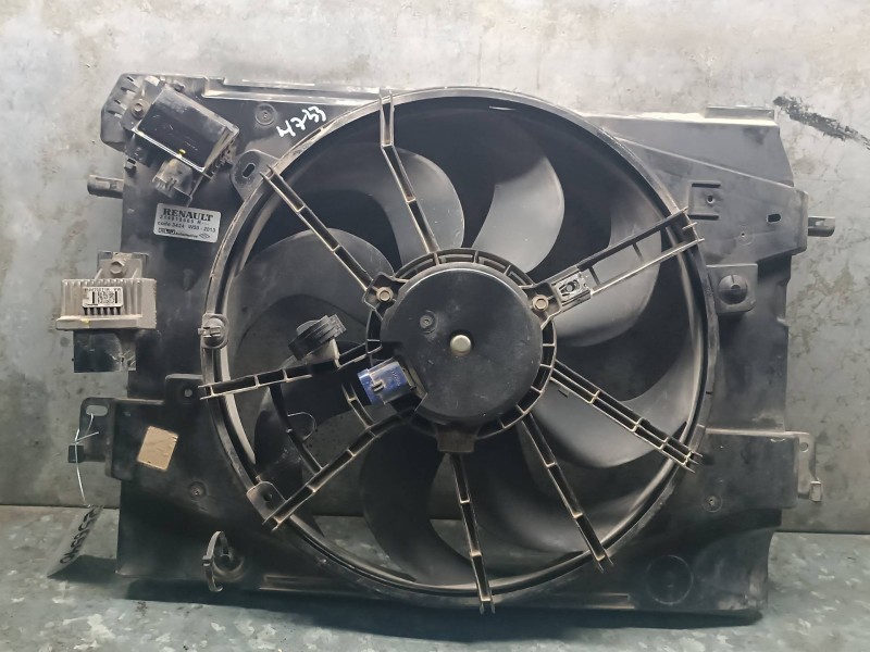 Recambio de electroventilador para dacia lodgy referencia OEM IAM 214818665R 8240636 