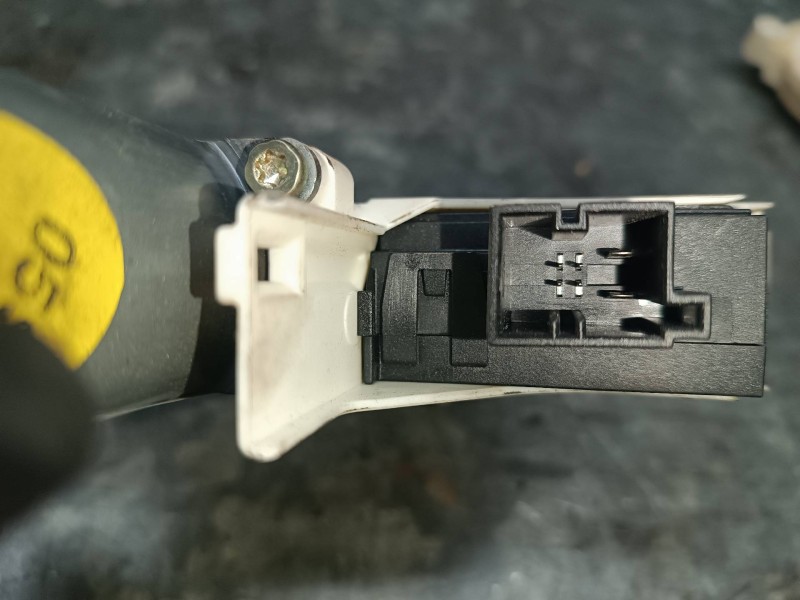 Recambio de motor elevalunas delantero izquierdo para audi a6 berlina (4f2) referencia OEM IAM 4F0959801B 995078 