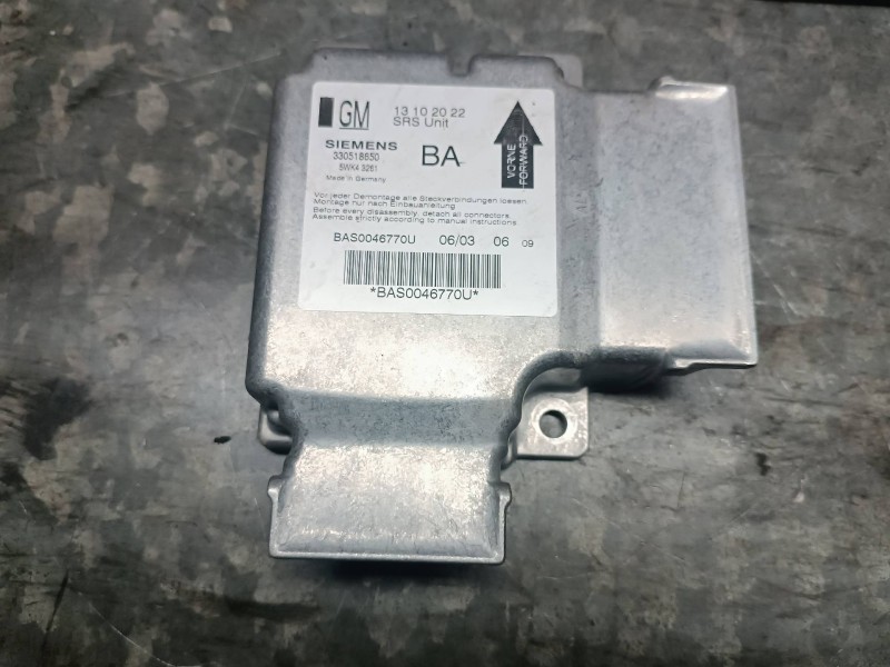Recambio de centralita airbag para opel vectra c berlina referencia OEM IAM 13102022 330518650 5WK43261