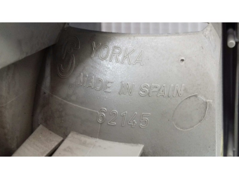 Recambio de piloto trasero derecho para opel vectra b berlina básico (1999) referencia OEM IAM 62145  YORKA