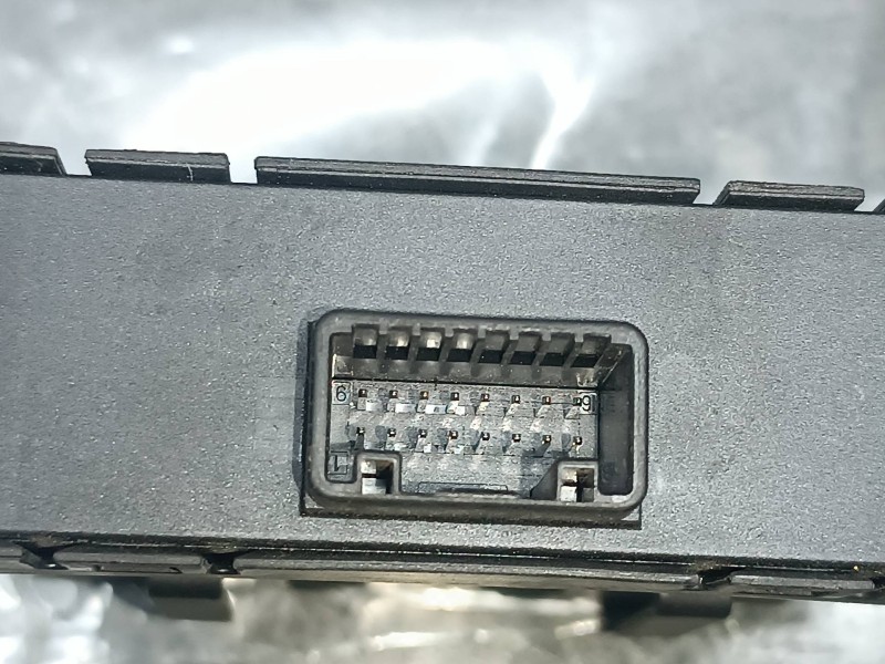 Recambio de modulo confort para dacia duster ii referencia OEM IAM 284Z15104R GW3CH 