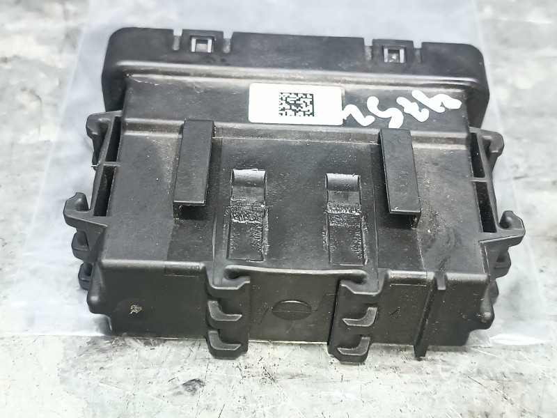 Recambio de modulo confort para dacia duster ii referencia OEM IAM 284Z15104R GW3CH 