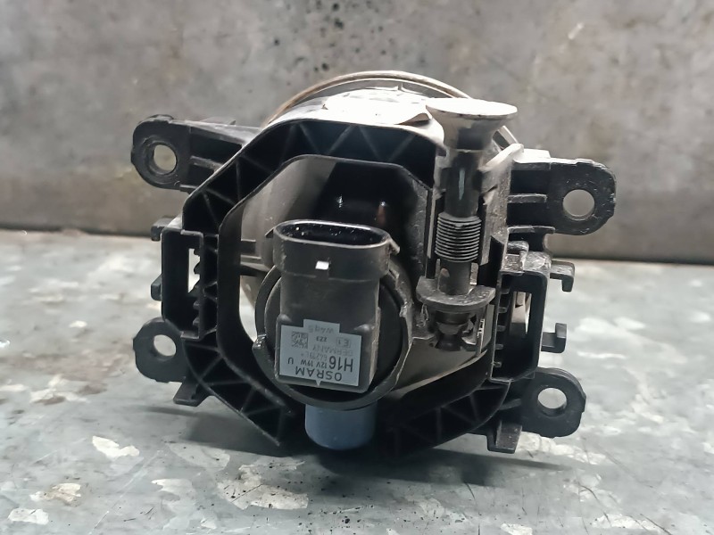 Recambio de faro antiniebla izquierdo para dacia duster ii referencia OEM IAM 261500097R  VALEO