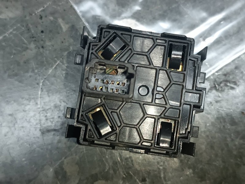 Recambio de interruptor para dacia duster ii referencia OEM IAM 251902972R  ALTURA LUCES