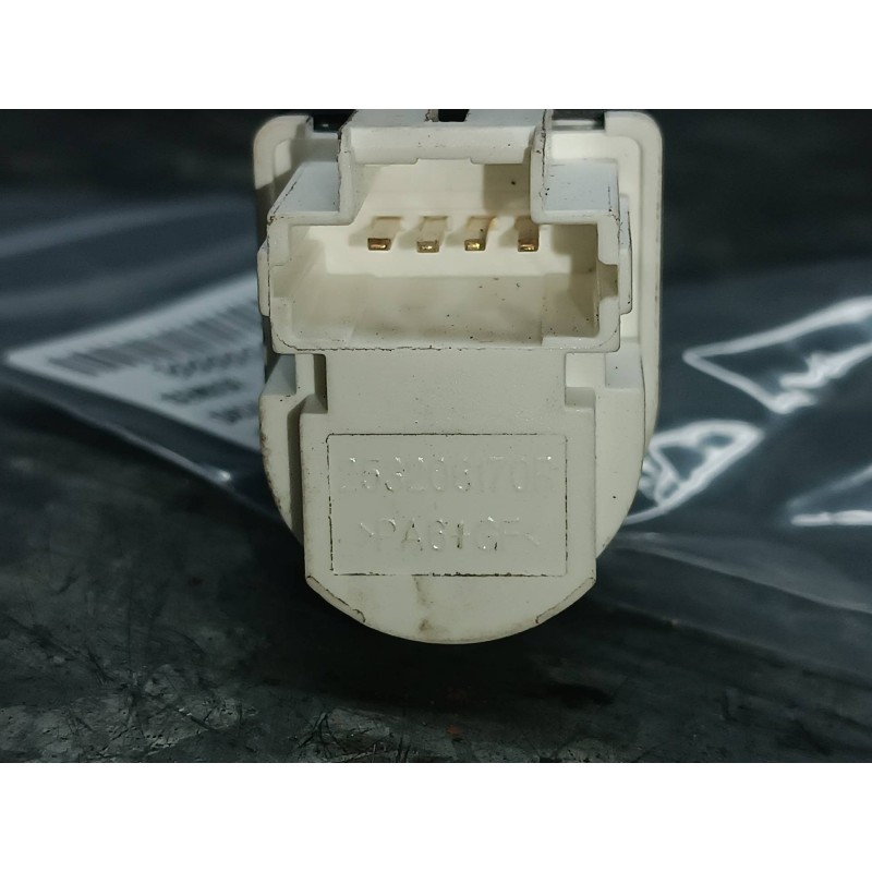 Recambio de sensor para dacia duster ii referencia OEM IAM 253206170R CONECTOR 4 PINES LUZ DE FRENO