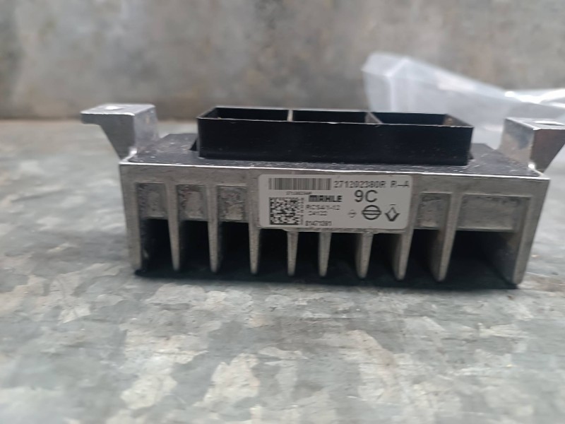 Recambio de caja precalentamiento para dacia duster ii referencia OEM IAM 271202380R 01471391 MAHLE