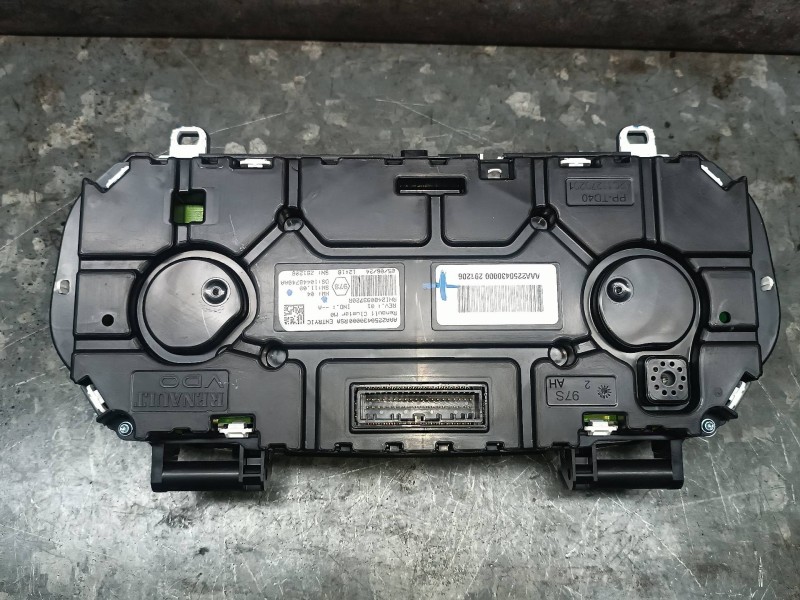 Recambio de cuadro instrumentos para dacia duster ii referencia OEM IAM 248093720R  VDO