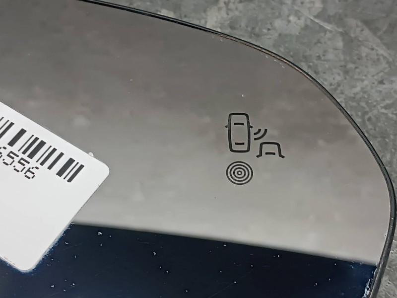 Recambio de cristal retrovisor derecho para dacia duster ii referencia OEM IAM 10103303RH CALEFACTABLE ELECTRICO