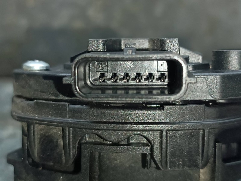 Recambio de pedal acelerador para dacia duster ii referencia OEM IAM 180108467R  CONECTOR 6 PINES