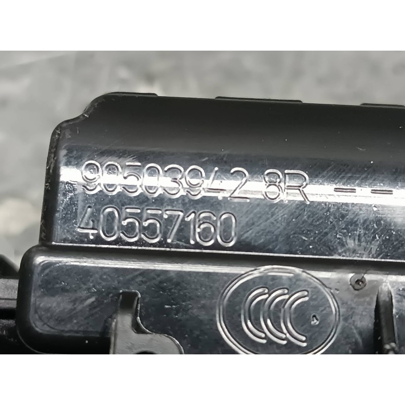 Recambio de cerradura maletero / porton para dacia duster ii referencia OEM IAM 905039428R 40557160 CONECTOR 4 PINES