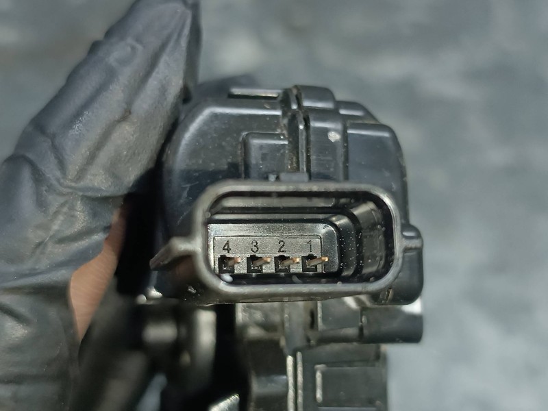 Recambio de cerradura maletero / porton para dacia duster ii referencia OEM IAM 905039428R 40557160 CONECTOR 4 PINES