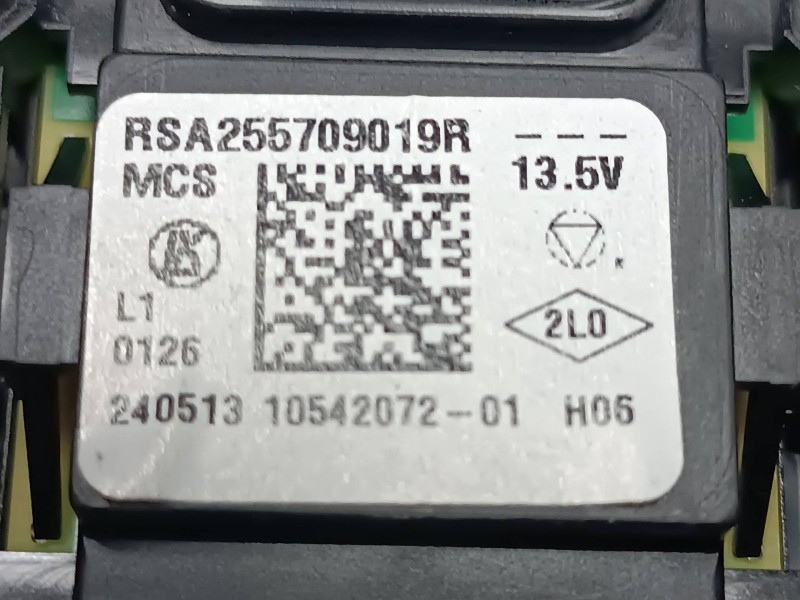 Recambio de mando elevalunas delantero izquierdo para dacia duster ii referencia OEM IAM 255709019R 254113300R 254112588R