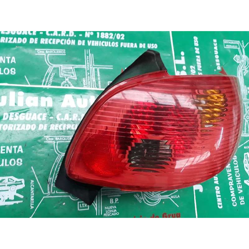 Recambio de piloto trasero derecho para peugeot 206 berlina look referencia OEM IAM   