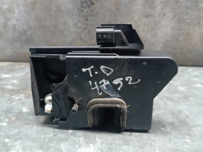 Recambio de cerradura puerta trasera derecha para dacia duster ii referencia OEM IAM 825023654R C2B070624 