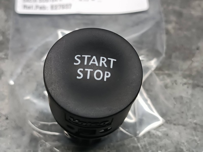 Recambio de interruptor para dacia duster ii referencia OEM IAM E27937 VALEO CONECTOR 4 PINES