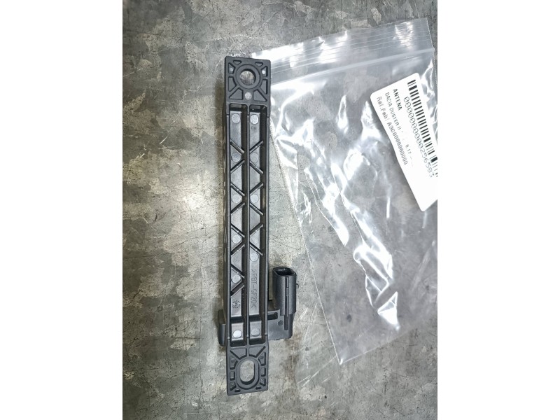 Recambio de antena para dacia duster ii referencia OEM IAM A3C0086960000 285E66XJ0A 240229 17A