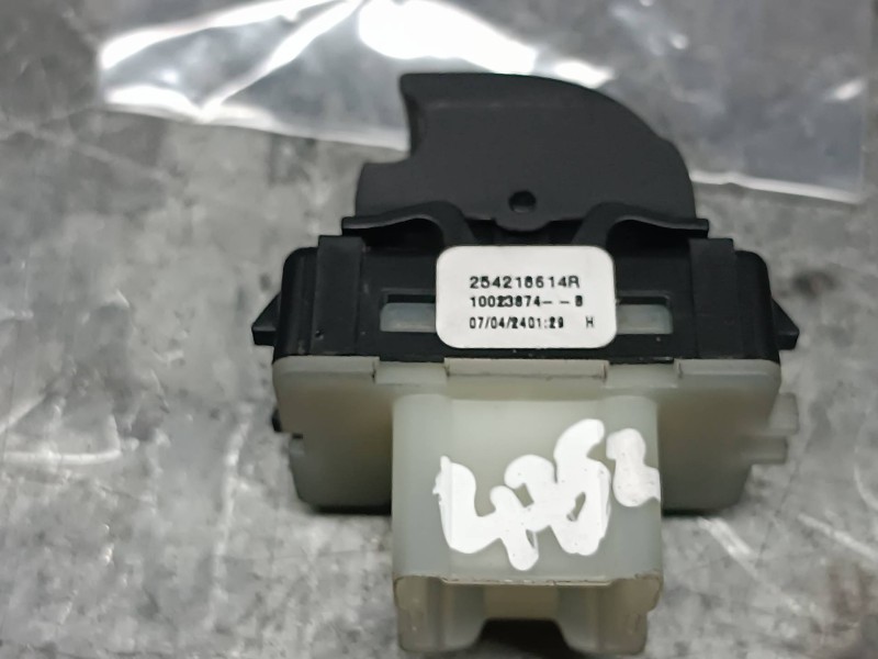 Recambio de mando elevalunas delantero derecho para dacia duster ii referencia OEM IAM 254218614R  CONECTOR 6 PINES