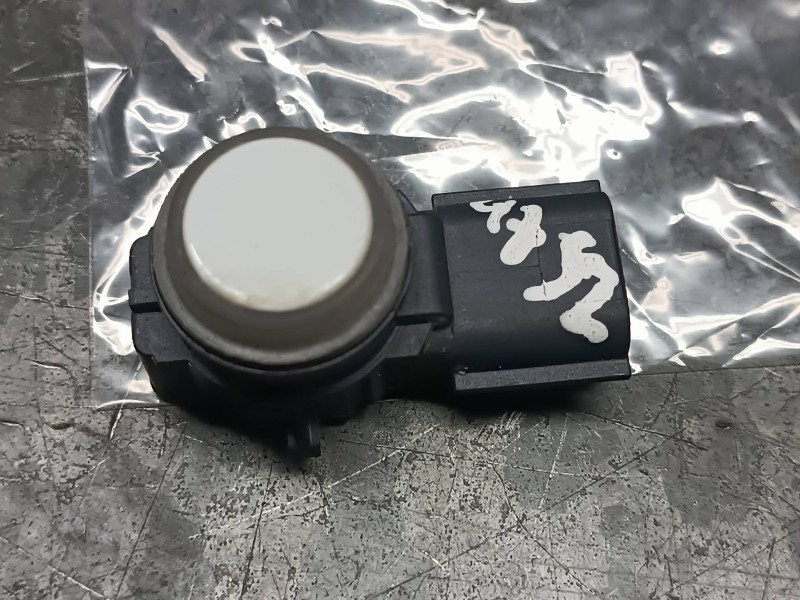 Recambio de sensor de aparcamiento para dacia duster ii referencia OEM IAM 284386914R  CONECTOR 3 PINES