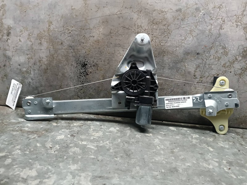 Recambio de elevalunas delantero derecho para dacia duster ii referencia OEM IAM 807201952R  ELECTRICO
