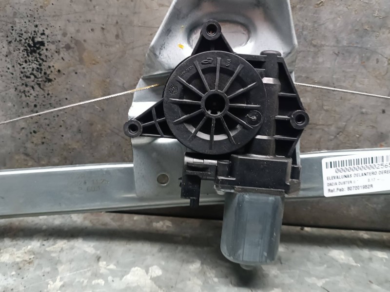 Recambio de elevalunas delantero derecho para dacia duster ii referencia OEM IAM 807201952R  ELECTRICO