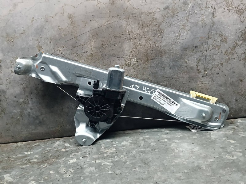 Recambio de elevalunas trasero izquierdo para dacia duster ii referencia OEM IAM 827210622R  ELECTRICO