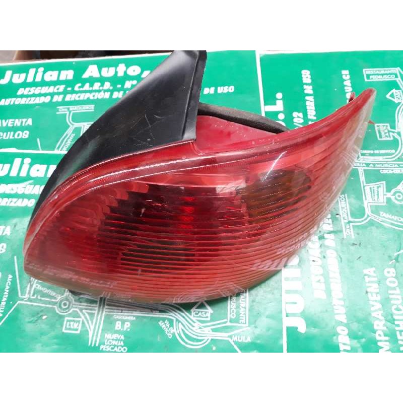 Recambio de piloto trasero derecho para peugeot 206 berlina look referencia OEM IAM   