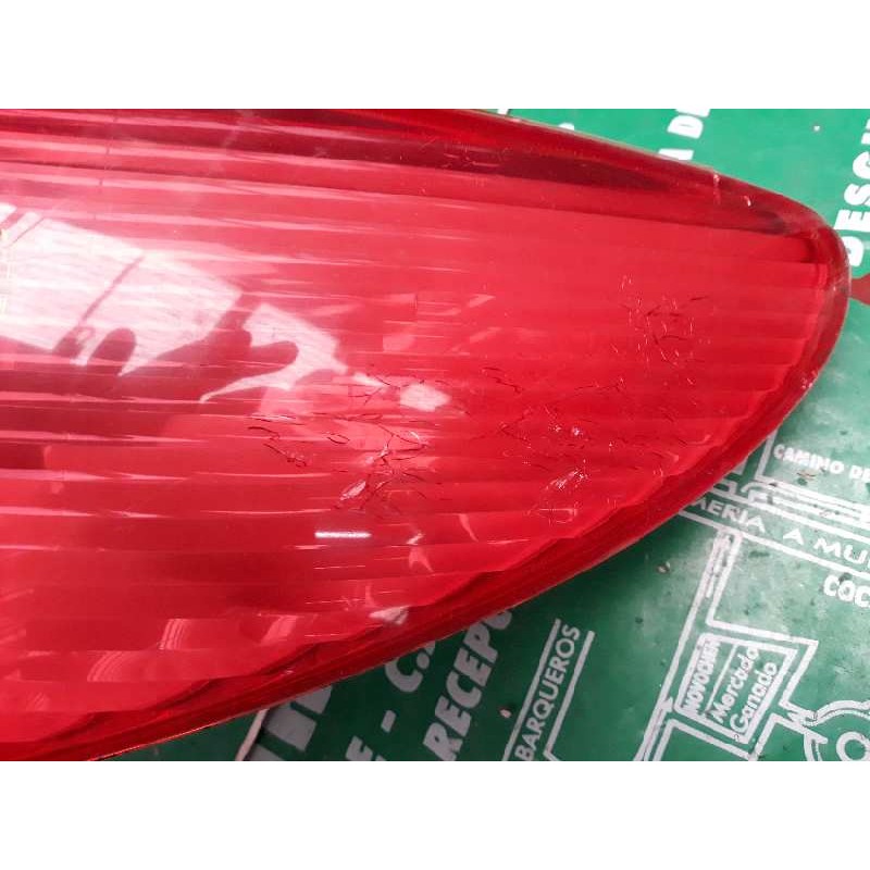 Recambio de piloto trasero derecho para peugeot 206 berlina look referencia OEM IAM   